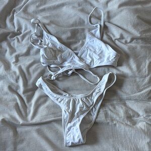 Elegant White Women's Bikini Set